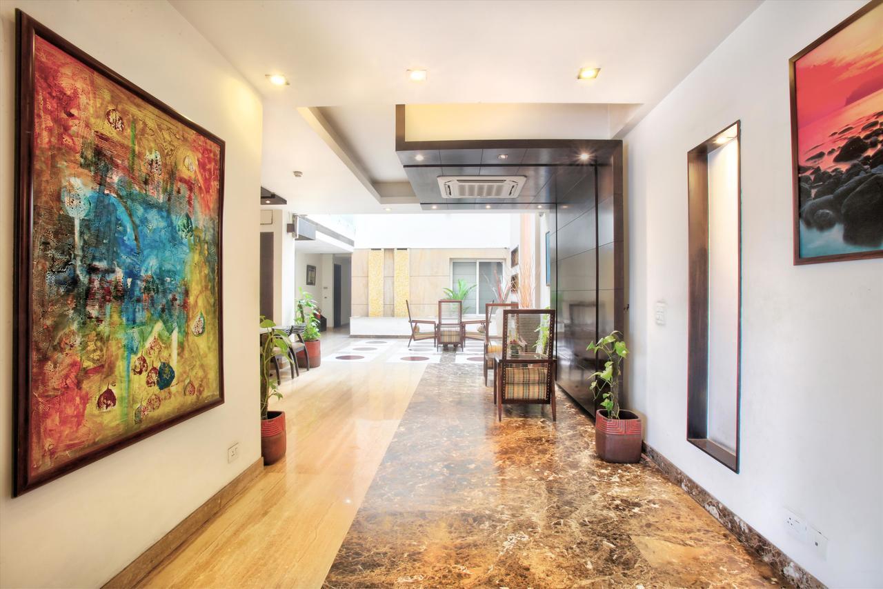 Hotel Mint Casa New Delhi Bagian luar foto