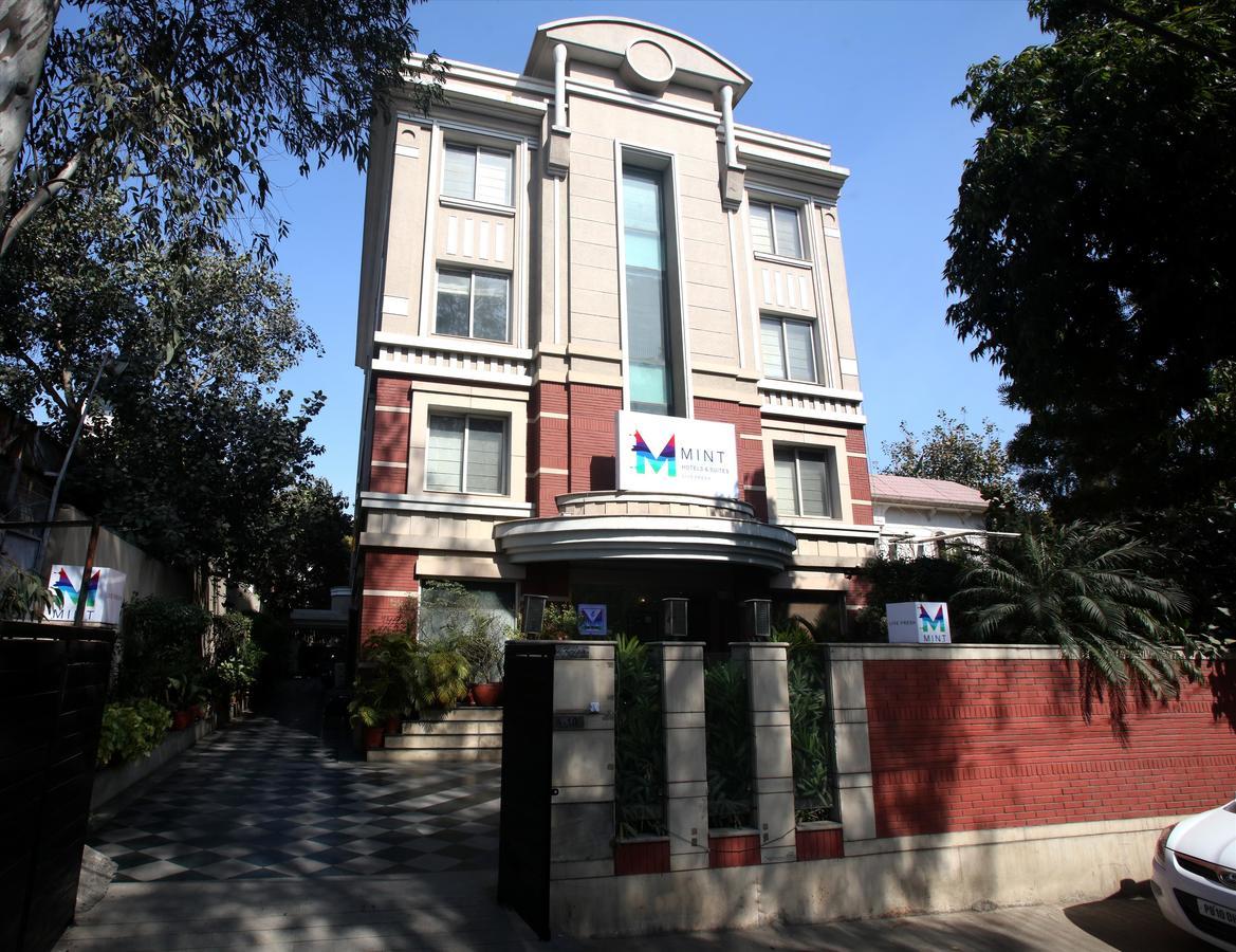 Hotel Mint Casa New Delhi Bagian luar foto