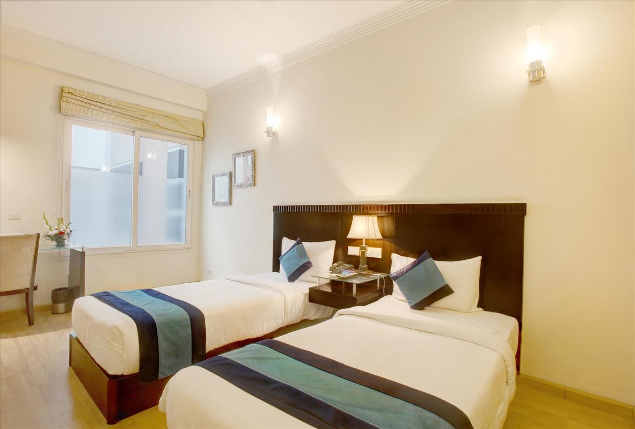 Hotel Mint Casa New Delhi Bagian luar foto
