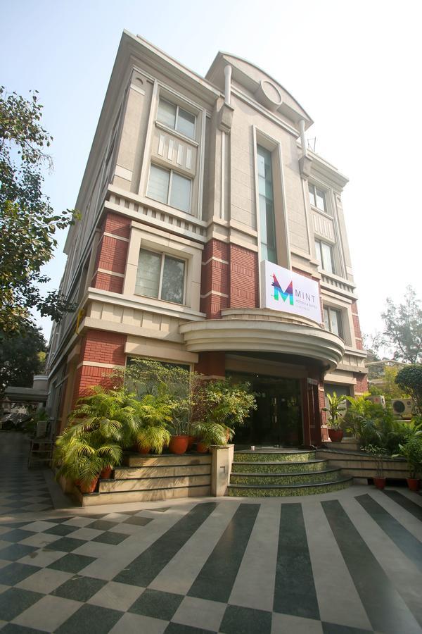 Hotel Mint Casa New Delhi Bagian luar foto