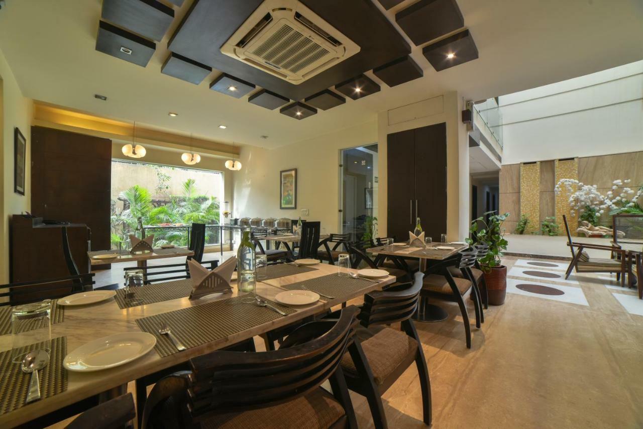 Hotel Mint Casa New Delhi Bagian luar foto